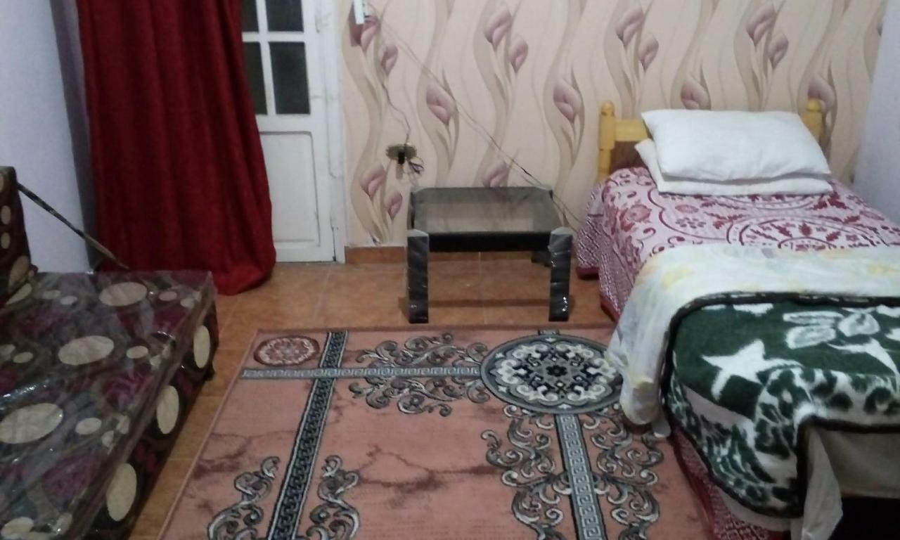 Zahrate Elfirdaos Rooms للرجال فقط Alexandria Exterior photo