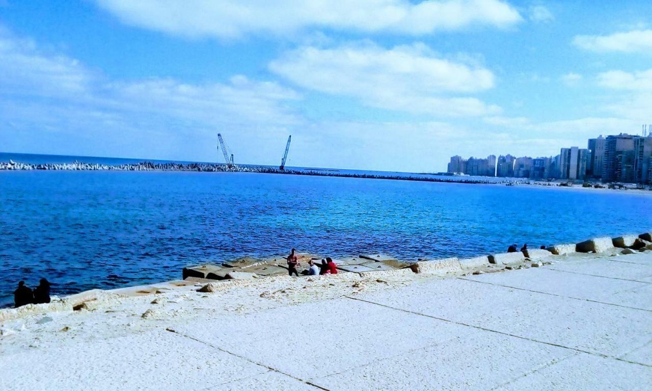 Zahrate Elfirdaos Rooms للرجال فقط Alexandria Exterior photo